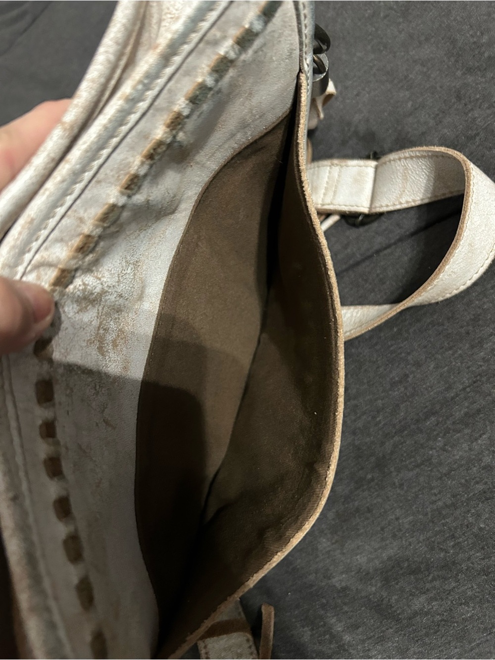 STS Ranch Cremello Mae Crossbody - Picture 7 of 8